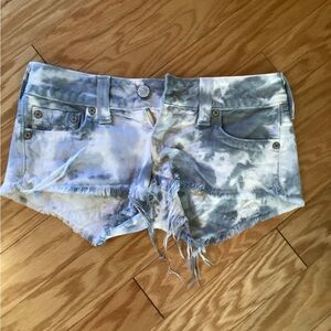 Stylish Tie-Dye Women's Shorts